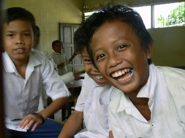 Školy pro Sumatru